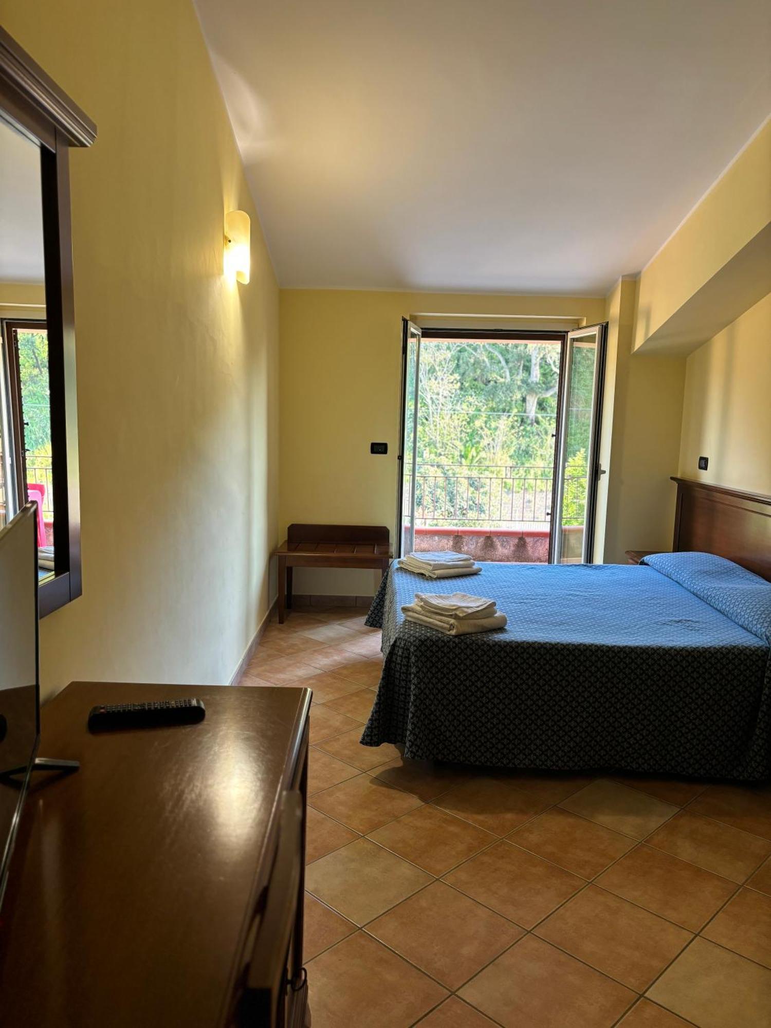 La Nuova Locanda Orsomarso Buitenkant foto